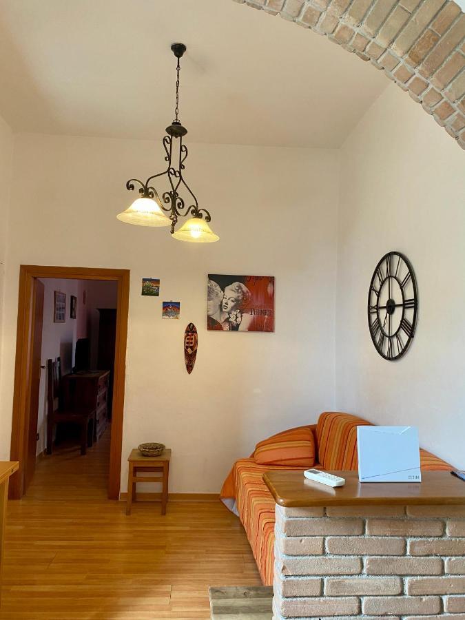 Holiday House Ginevra Formia Buitenkant foto