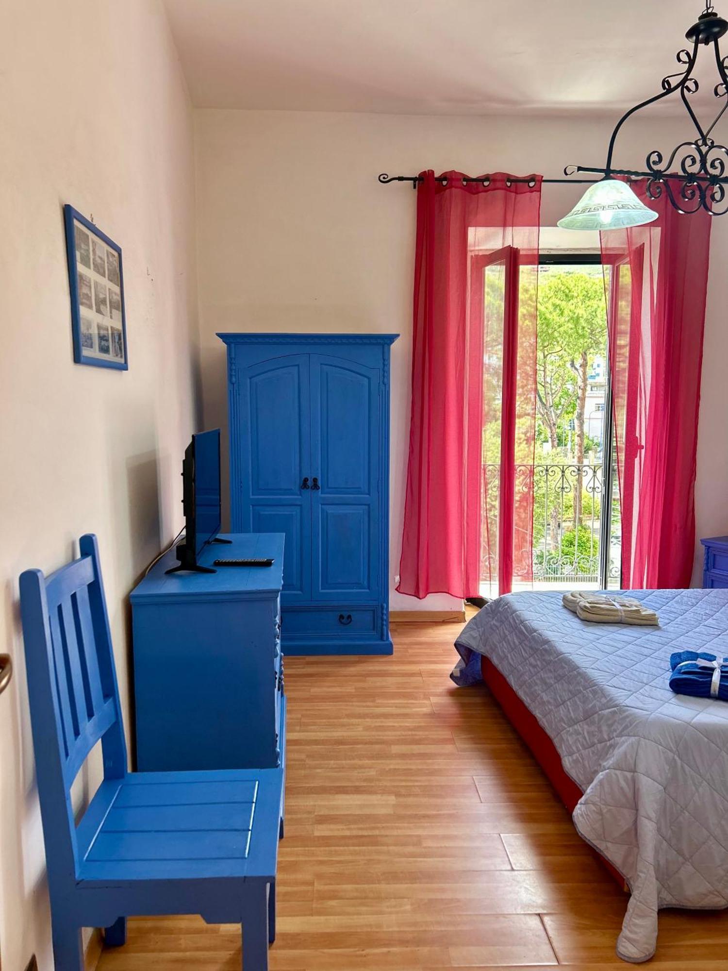 Holiday House Ginevra Formia Buitenkant foto